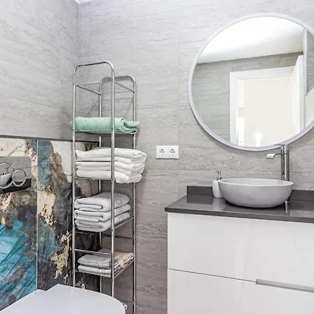 Atico Con Terraza Y Piscina Apartment *