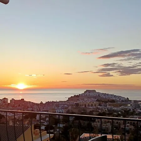 Vista Mar Y Castillo Peniscola