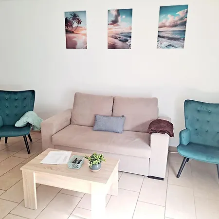 Ap Rubio Apartment