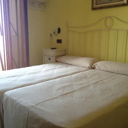 Aranda Guest house *