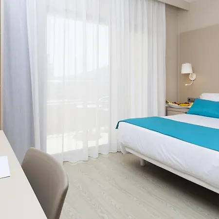 Palace 4*