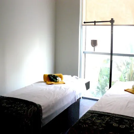 Hotel Agora &