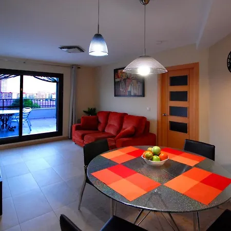 Apartment Bonito Atico Con Aire Acondicionado,piscina Comunitaria, Parking Y Wifi *