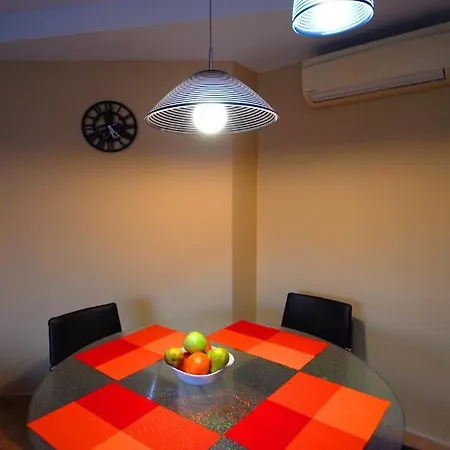 Apartment Bonito Atico Con Aire Acondicionado,piscina Comunitaria, Parking Y Wifi *