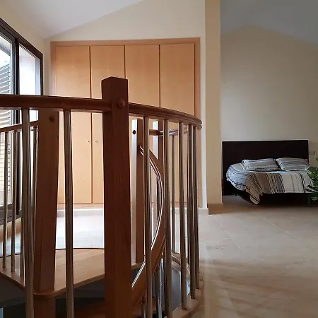 Bonito Atico Con Aire Acondicionado,piscina Comunitaria, Parking Y Wifi